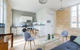 Splendid Flat Located In The Heart Of The Chartrons Near The Quays